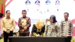 Kepala Dinas KP2KH Kepri, Rika Azmi, menandatangani Perjanjian Kerja Sama dengan Dinas KP2KH Provinsi Jawa Tengah di Hotel Mariot, Batam