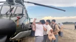 Para pelajar saat melihat Helikopter Caracal EC-725 H2215 milik Lanud Hang Nadim Batam